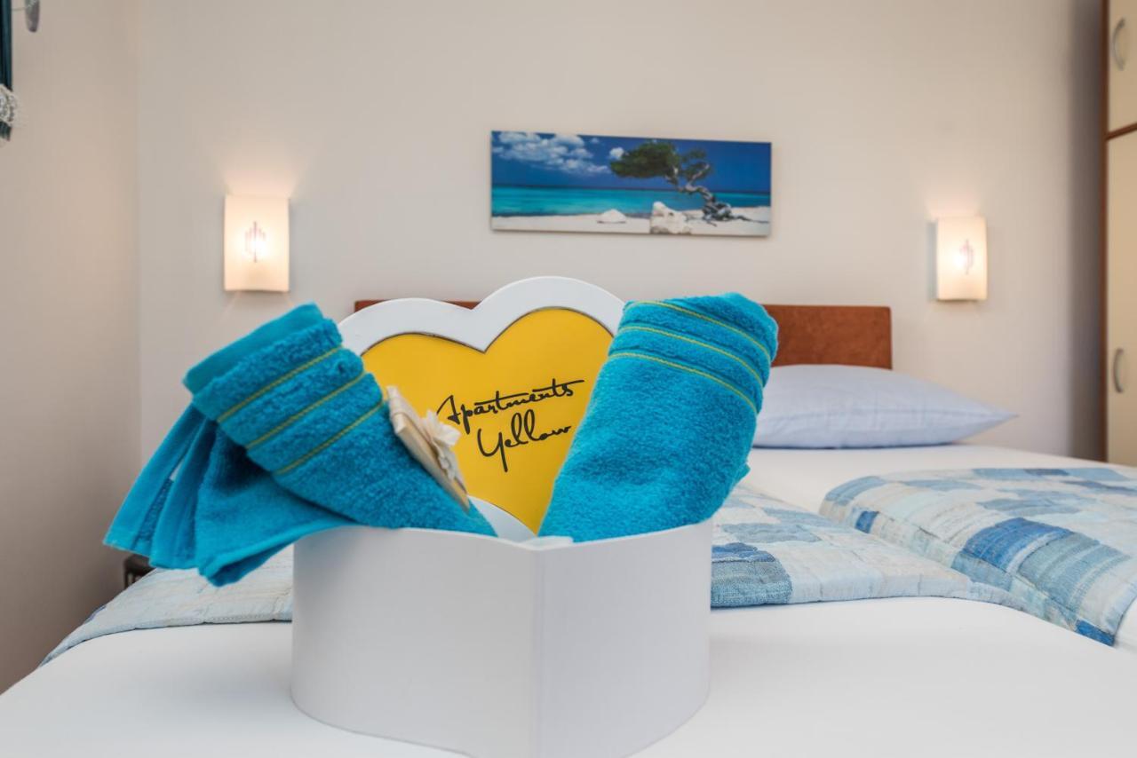 Apartments Yellow Novalja Ngoại thất bức ảnh