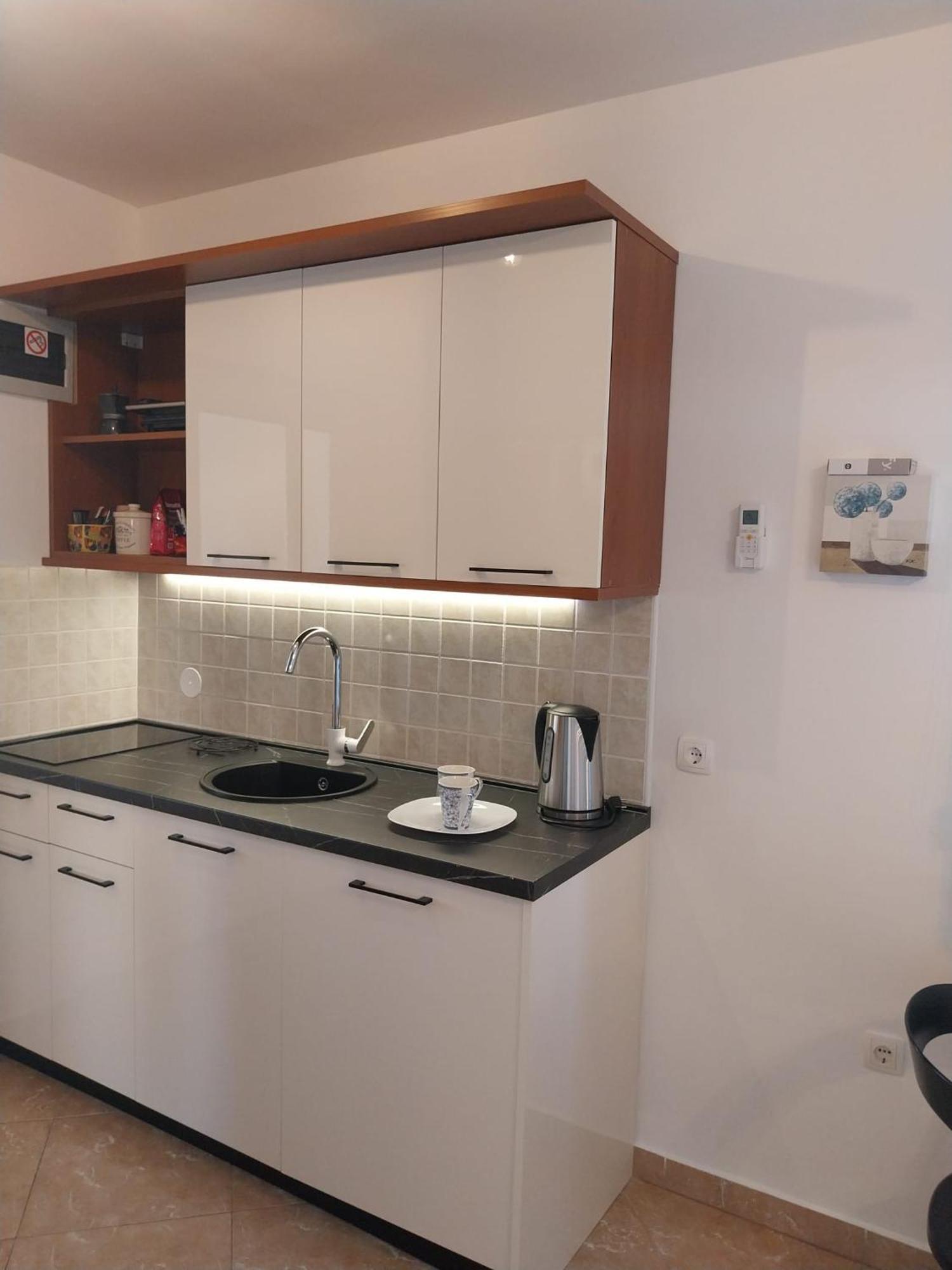 Apartments Yellow Novalja Ngoại thất bức ảnh